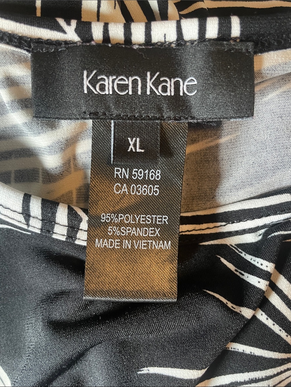 Karen Kane Black and White Palm Leaf Tunic Size XL - Picture 2 of 6